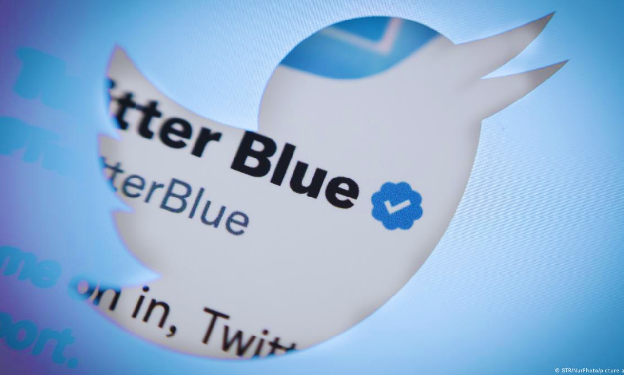 Twitter starts removing blue ticks