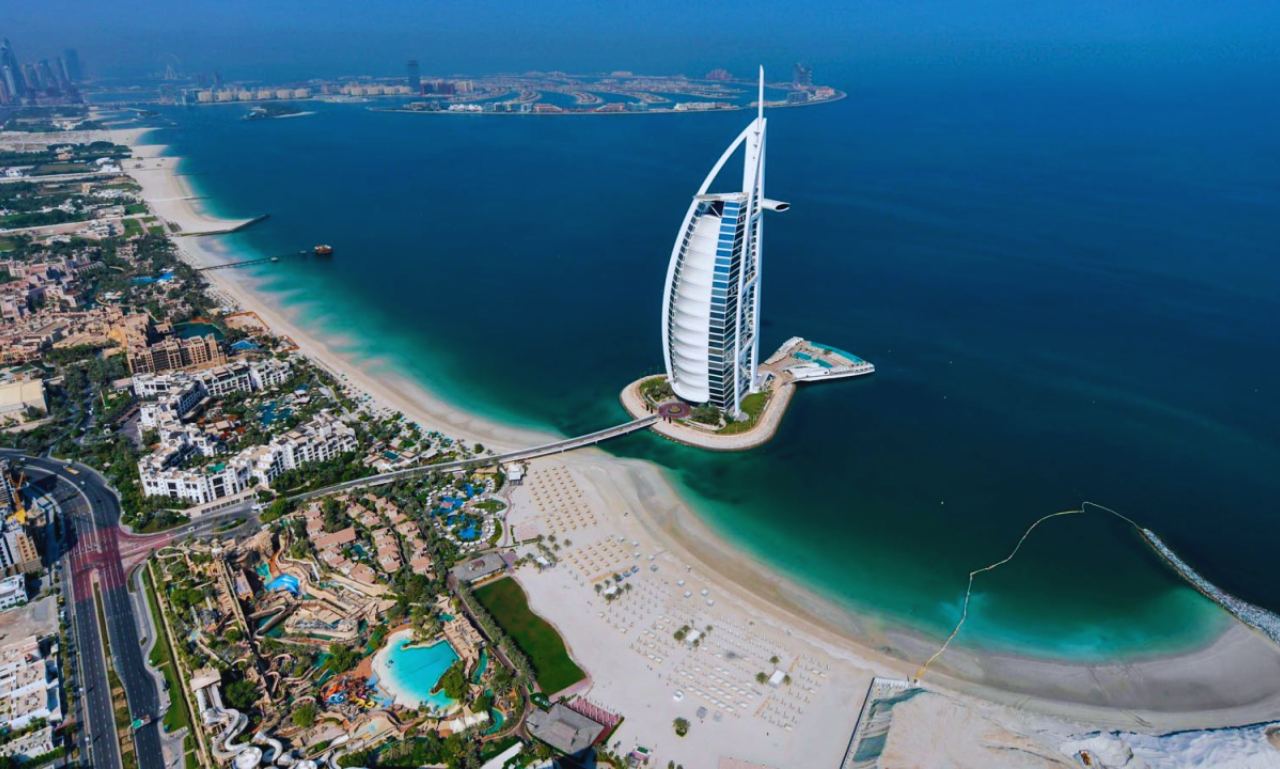 Burj Al-Arab posts job openings in Dubai with salaries over 5000 dirhams.